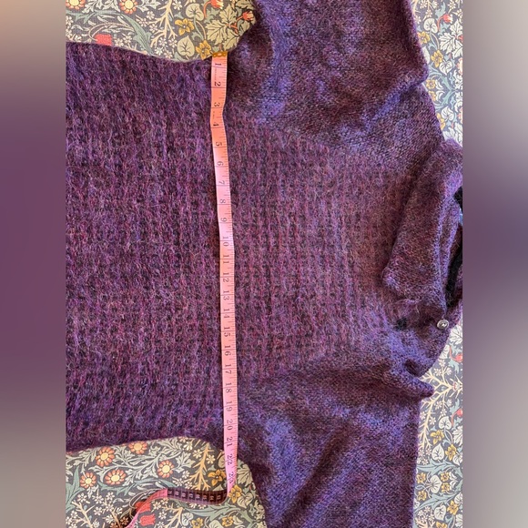 Purple mohair sweater size medium - Picture 8 of 9